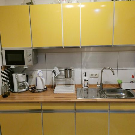 Zimmervermietung Lannik Hotel Хилдесхайм Екстериор снимка